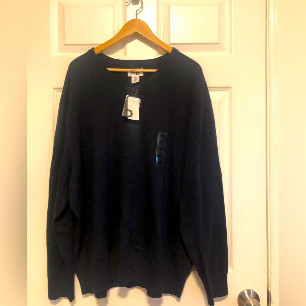 HB men’s v neck pullover navy size 2XL